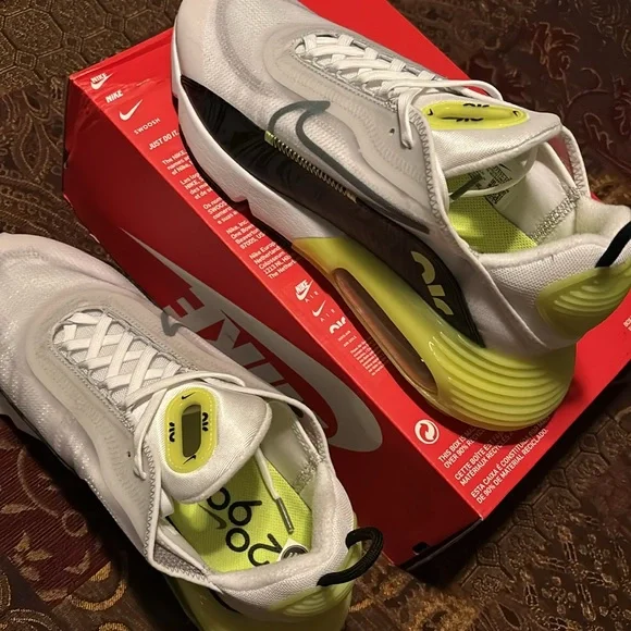 Nike Air Max 2090 - Picture 3 of 10